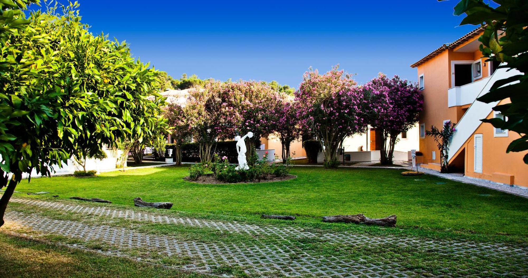 Mandraki Village Boutique Hotel コウコウナリス エクステリア 写真